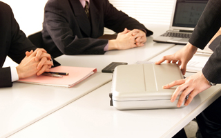 豊富な導入事例と、懇切丁寧なコンサルティング