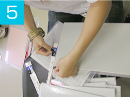 作成したカラーシートをファイルの見出し部分に挿入